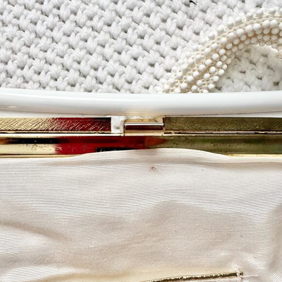 Vintage Corde Bead Bridal Snowflake Winter White Gold Clasp Top Handle Bag - Picture 13 of 13